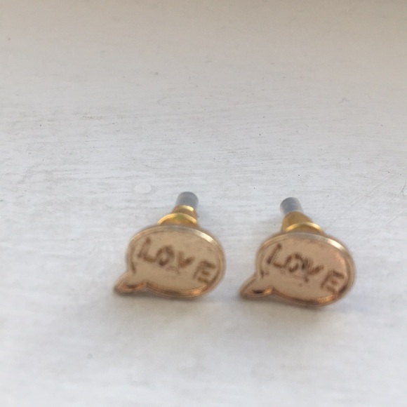 Valentine's Day earring bundle! 3 for $10 💗 - Picture 4 of 4